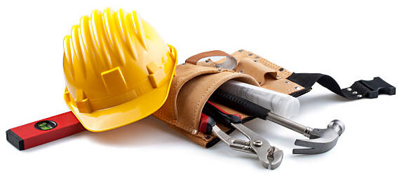 Équipement de construction, casque, pinces et marteau